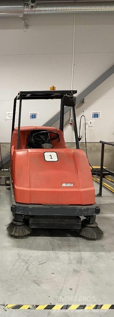 Hako B 1100 Kombinowane szorowarko zamiatarki
