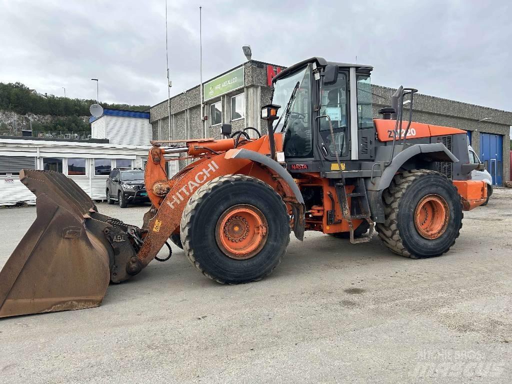 Hitachi ZW 220 Ładowarki kołowe