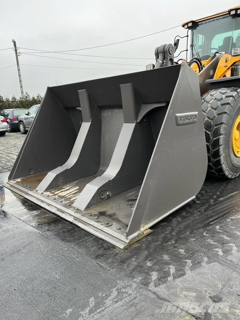 Volvo L 150 H Łyżki do koparek
