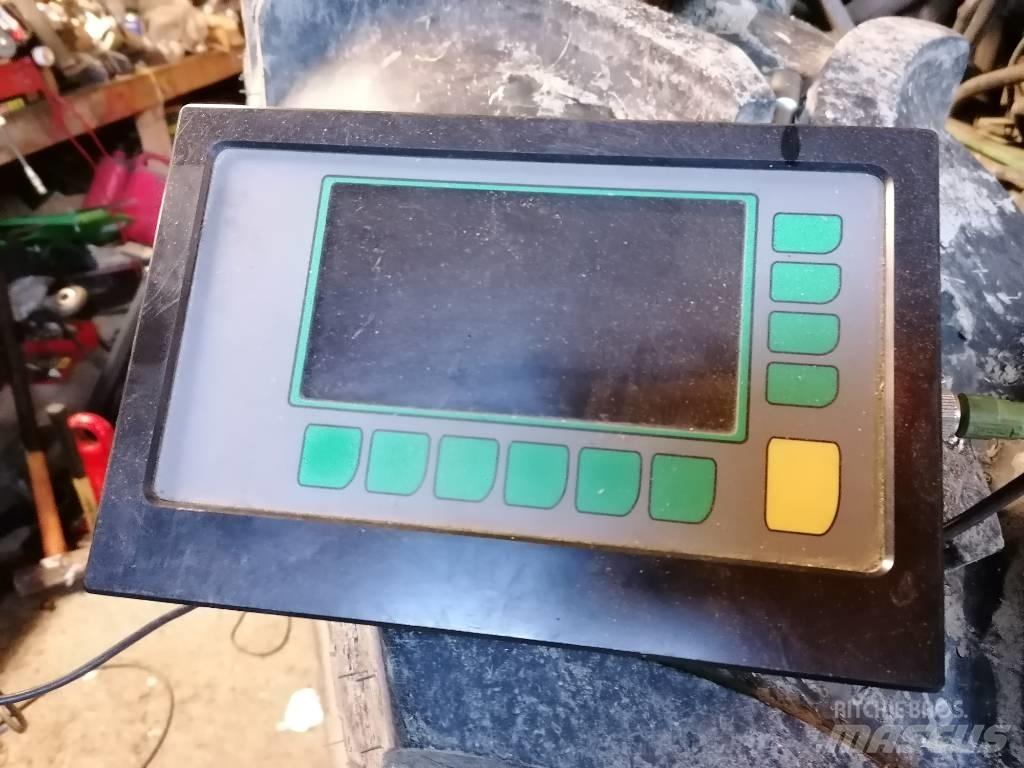 Agronic 1302 R Prasy zwijające