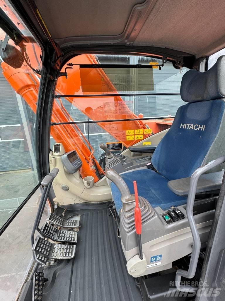 Hitachi ZX 250 LC-3 Koparki gąsienicowe
