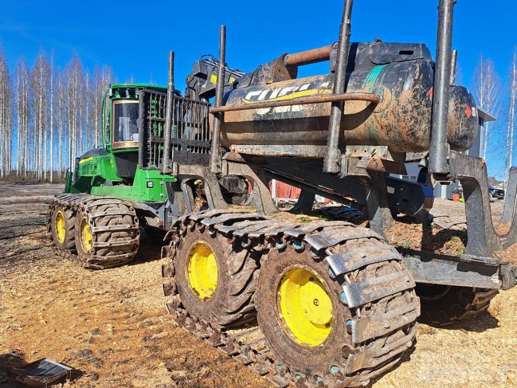 John Deere 1210G Forwardery