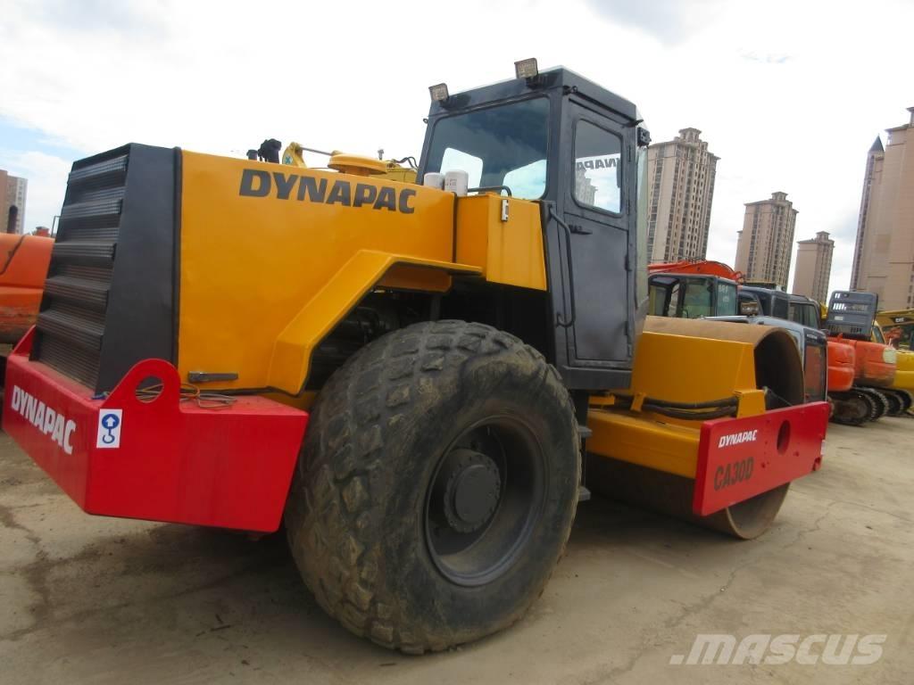 Dynapac CA 30 D Walce jednobębnowe