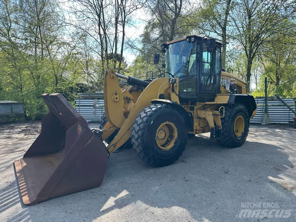 CAT 930M Ładowarki kołowe