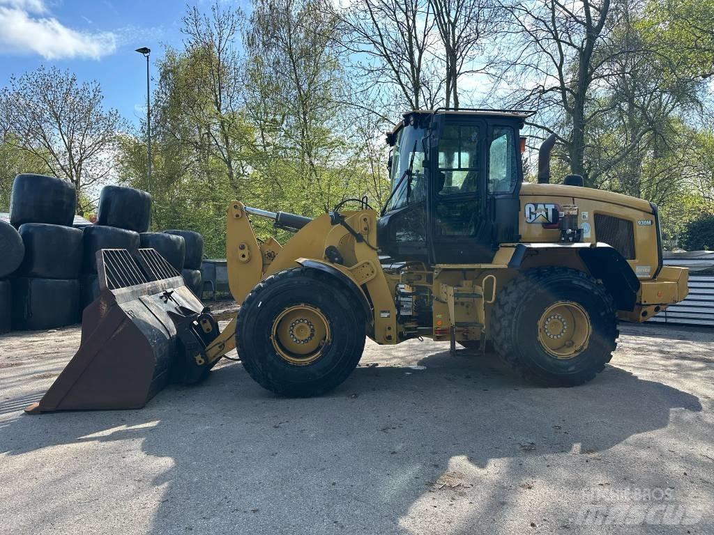 CAT 930M Ładowarki kołowe