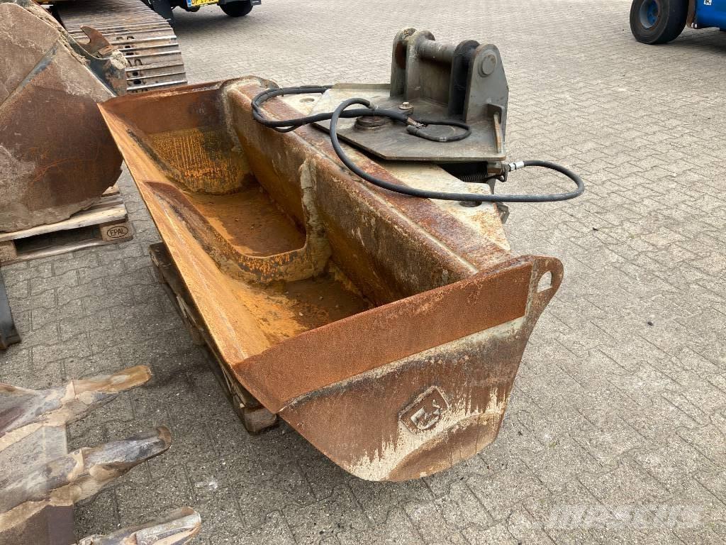 Komatsu PC 130-6K Koparki gąsienicowe