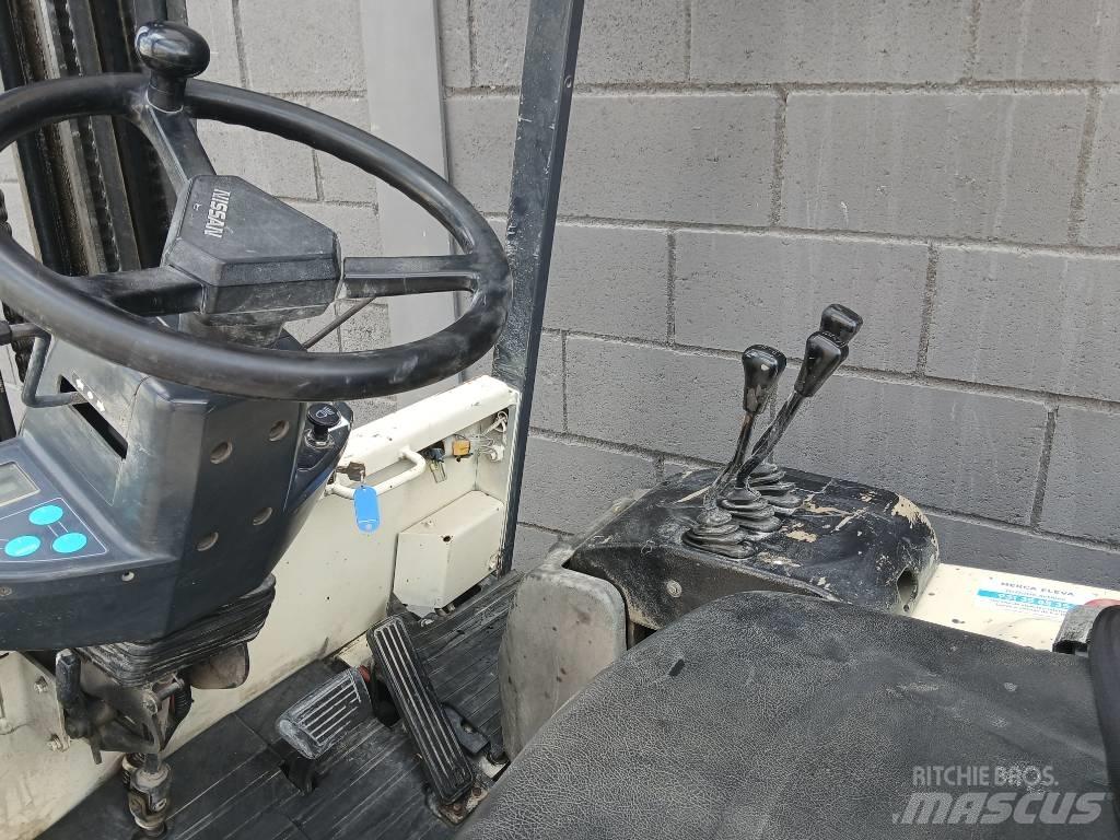 Nissan Q02 L 25 CU Wózki elektryczne