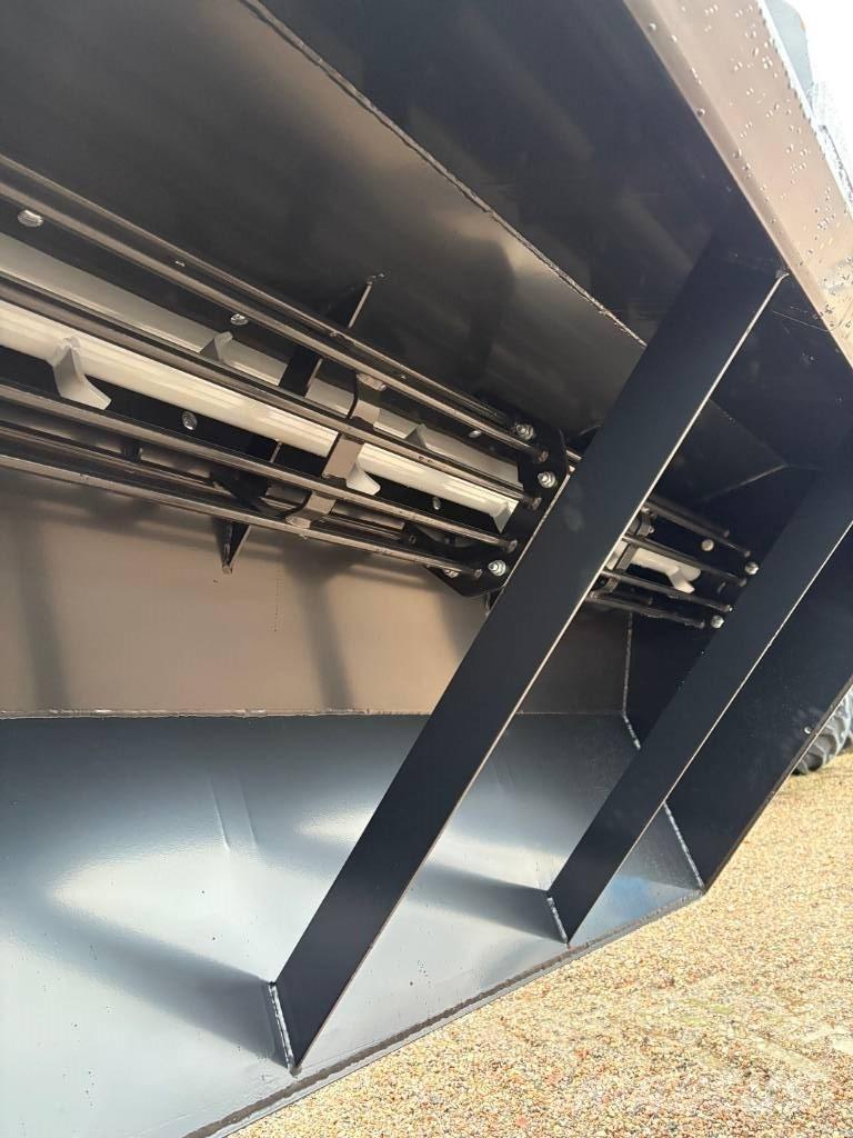 XYZ SANDSPRIDARE Piaskarki i solarki