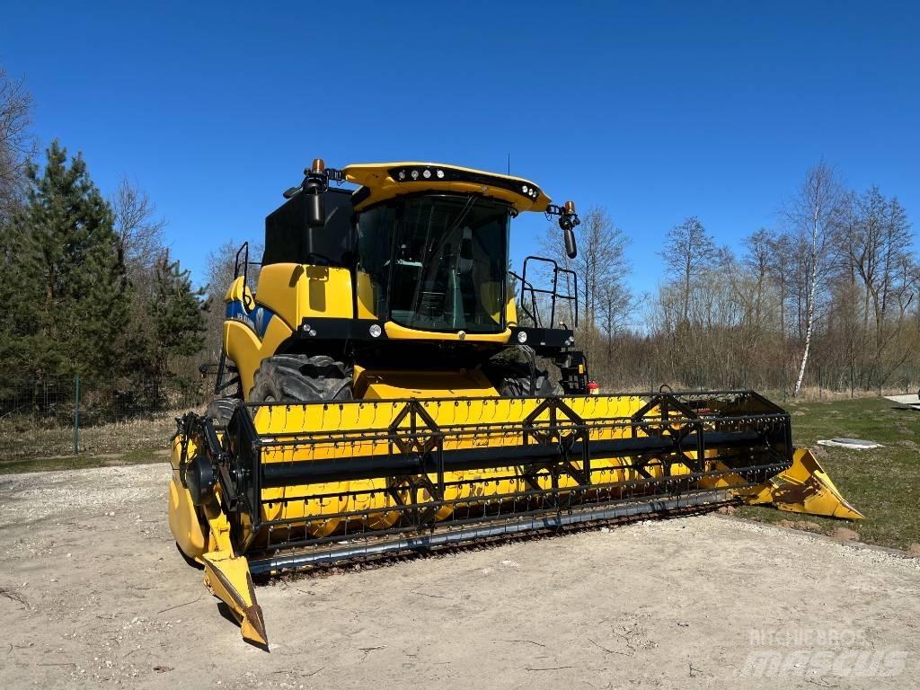New Holland CX 6.80 Kombajny zbożowe