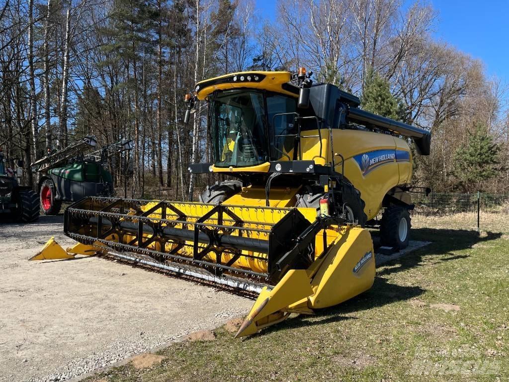 New Holland CX 6.80 Kombajny zbożowe
