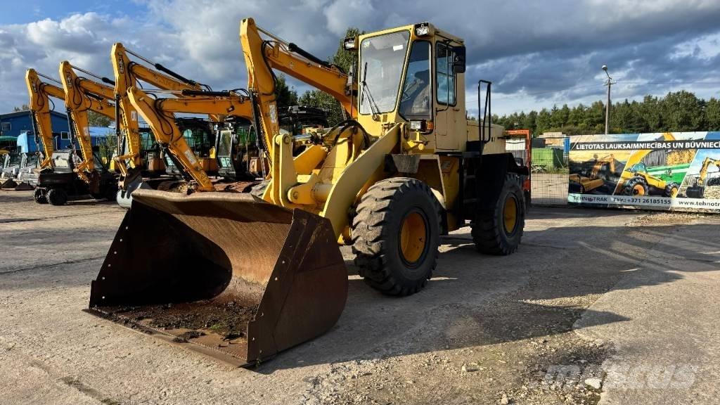 Komatsu WA 200 Ładowarki kołowe