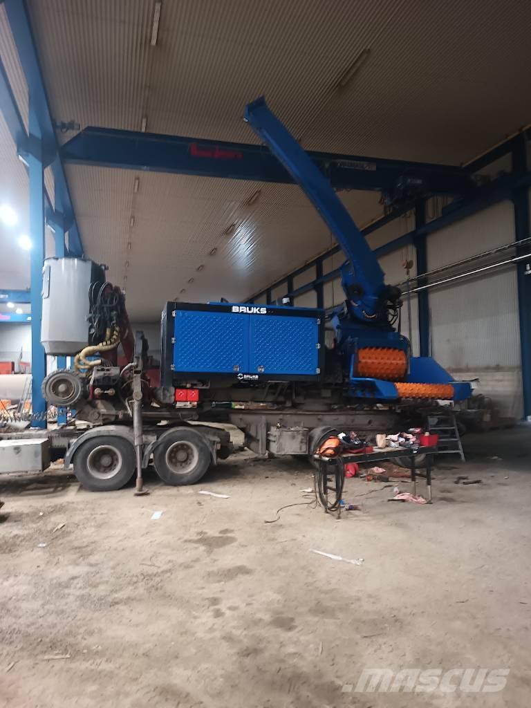 Bruks 1006 ST Rębaki