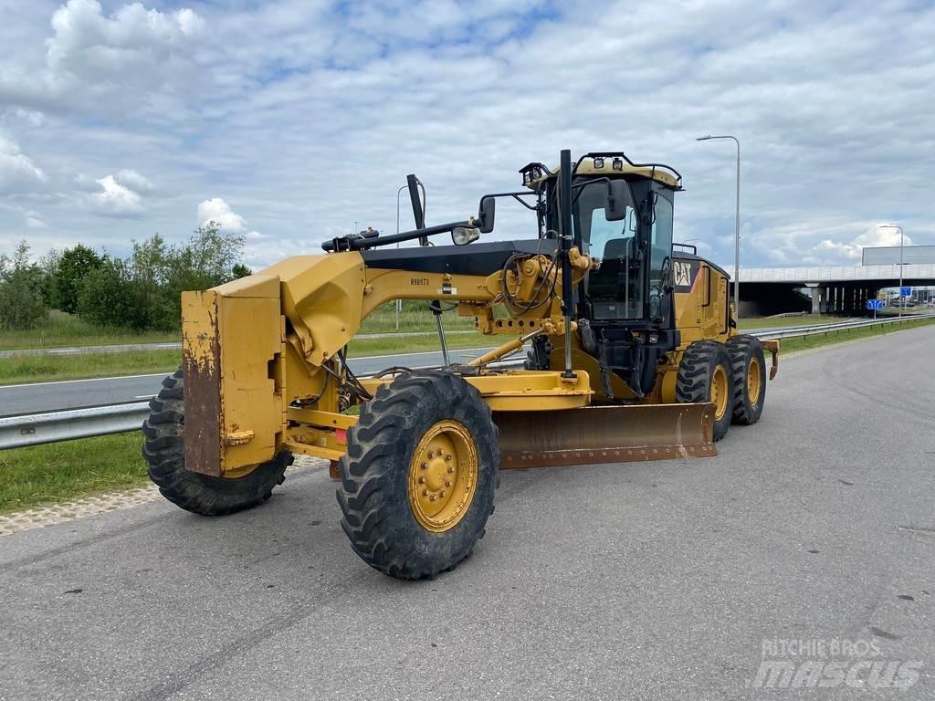 CAT 140M Równiarki