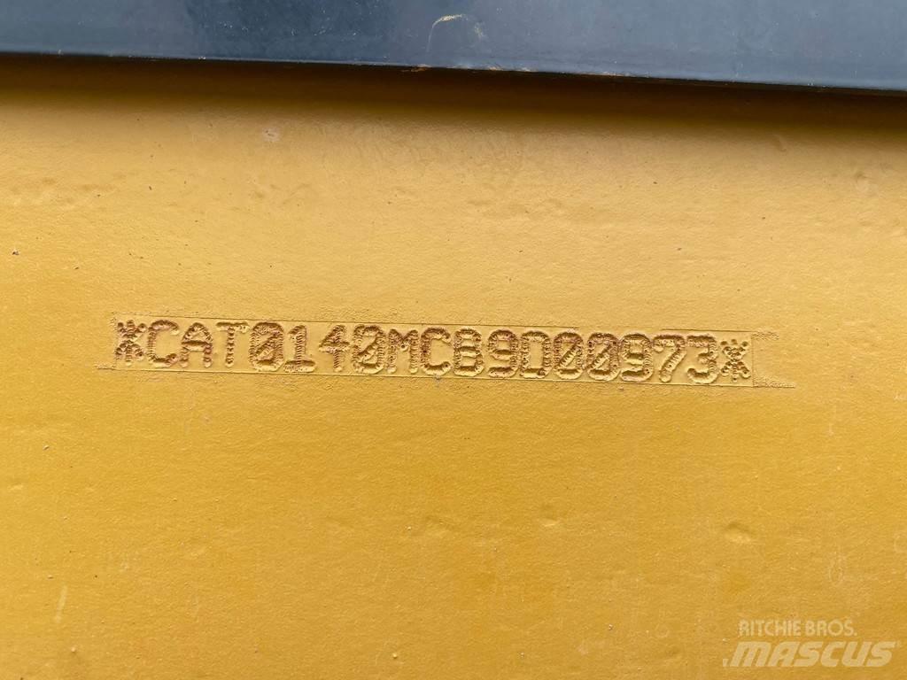 CAT 140M Równiarki