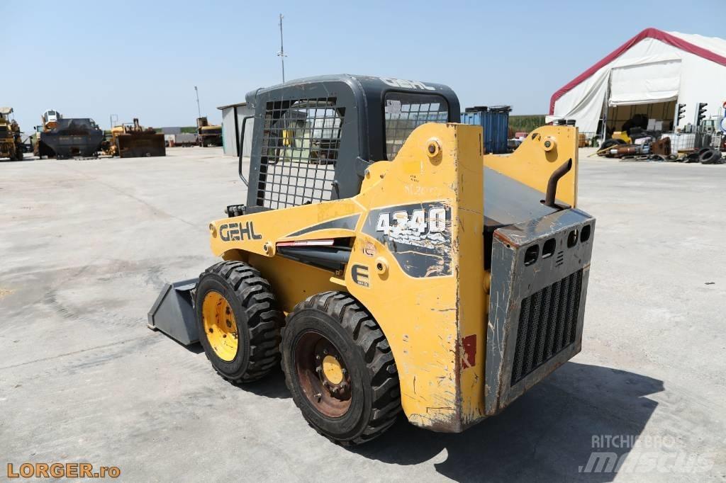 Gehl 4240 Ładowarki burtowe