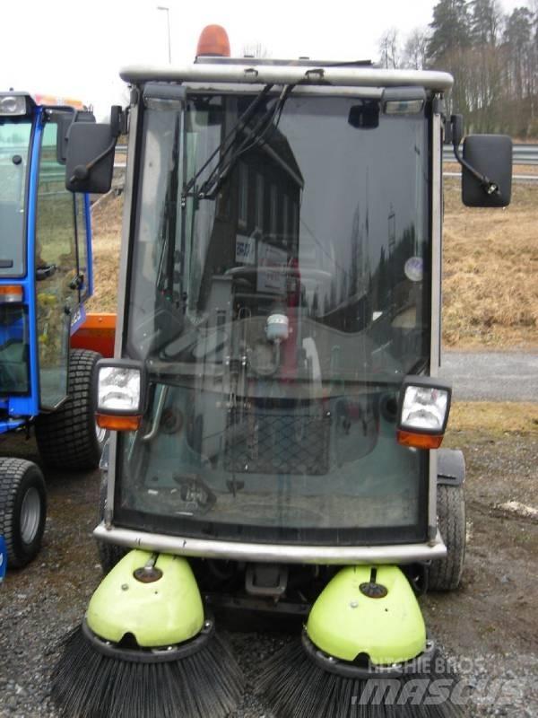 Green Machines 525 Zamiatarki - Zgarniarki - Odśnieżarki