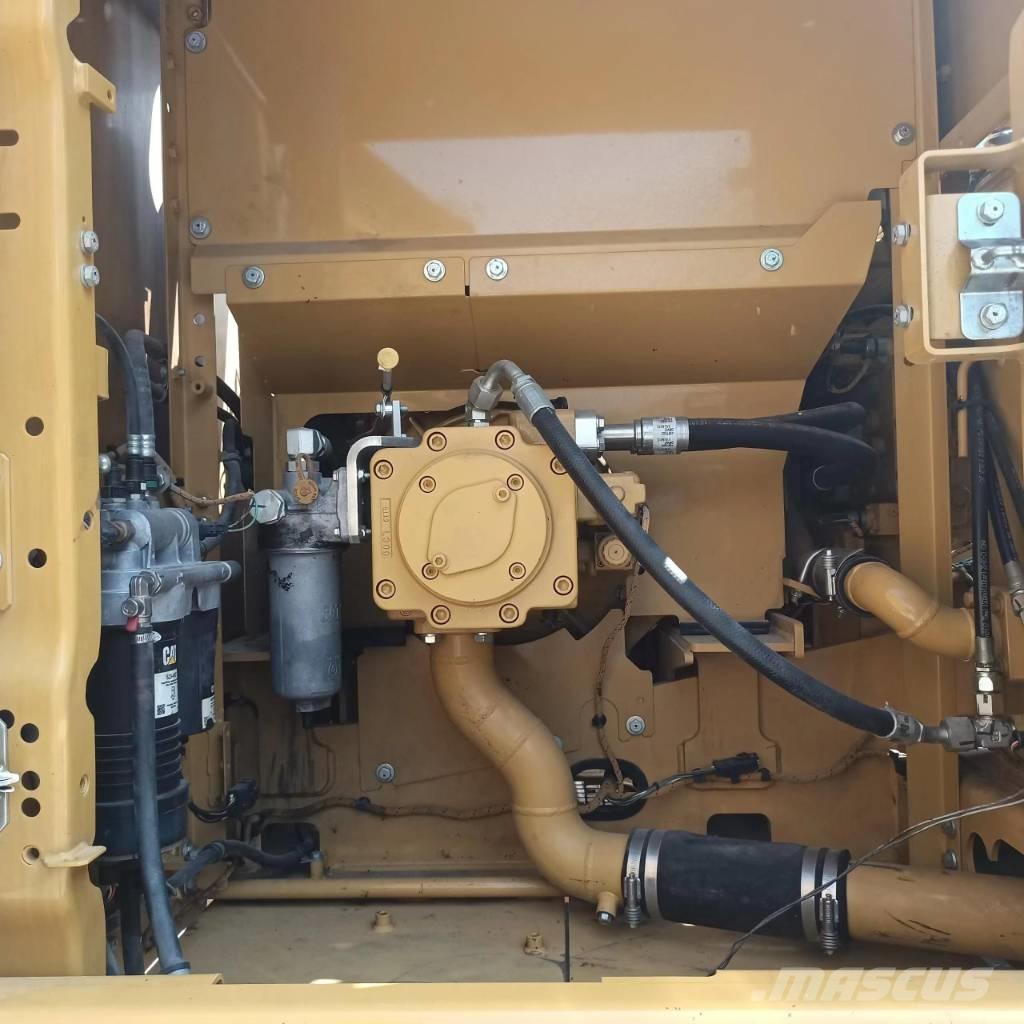 CAT 320 Koparki gąsienicowe