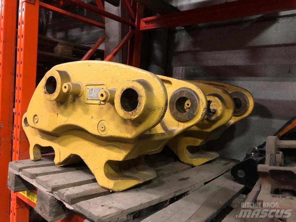 CAT 318 quick Hitch Inne akcesoria