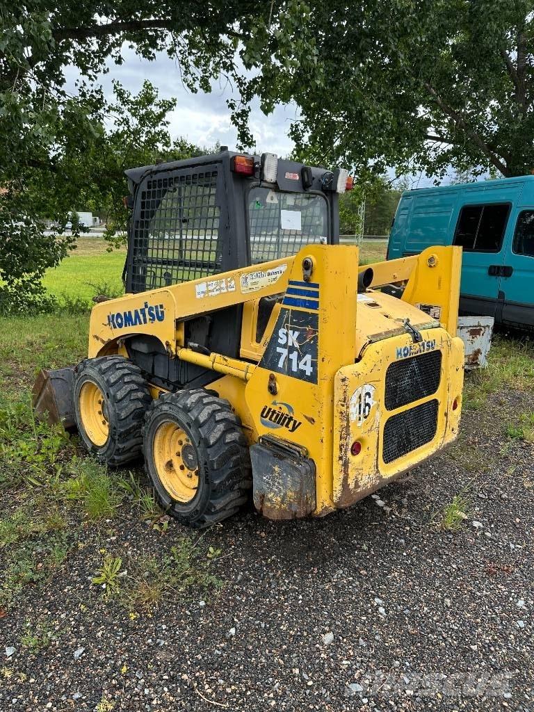 Komatsu SK 714 Ładowarki burtowe