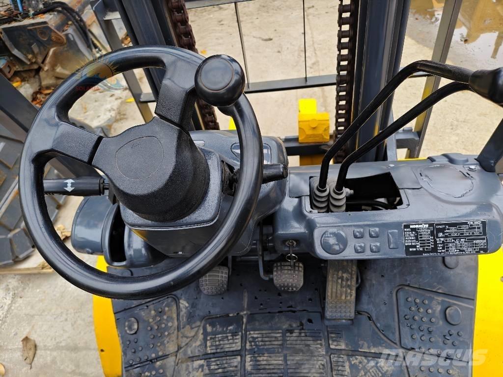 Komatsu FD 30 Wózki Diesla
