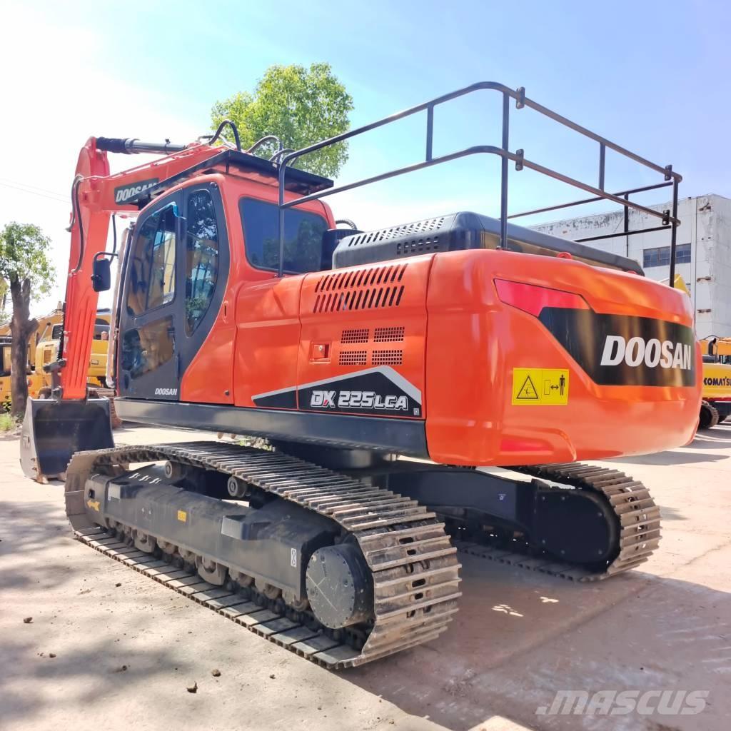 Doosan DX 225 LC-9C Koparki gąsienicowe