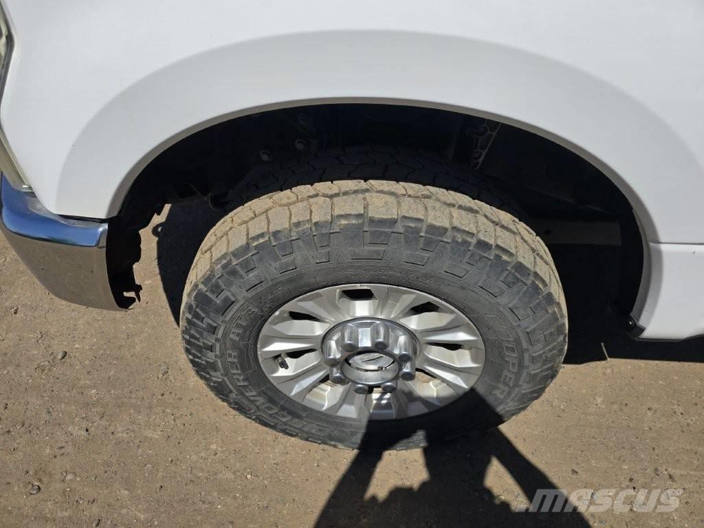 Ford F 250 FX4 Inne