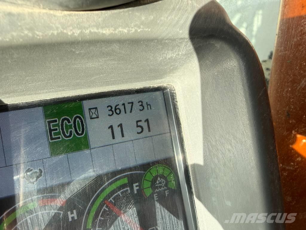 Hitachi ZX 135 US-6 Koparki gąsienicowe