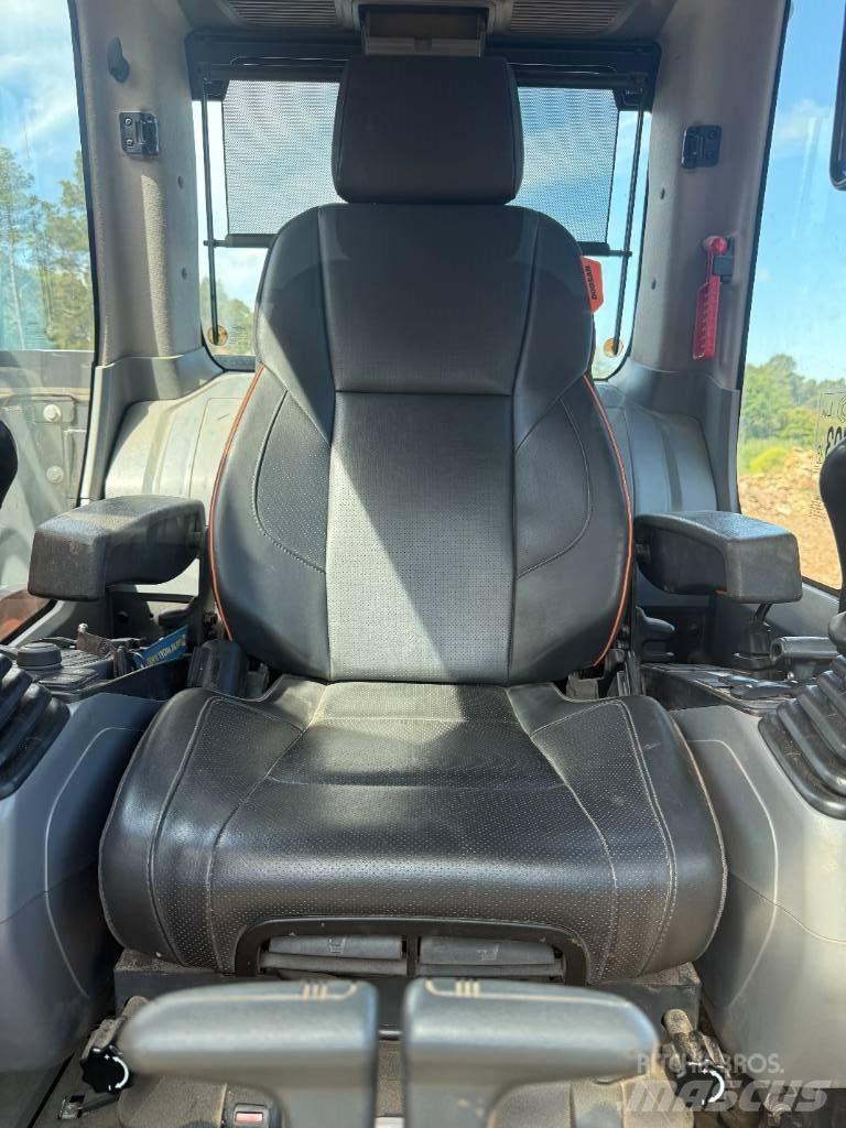 Doosan DX 235 LCR Koparki gąsienicowe