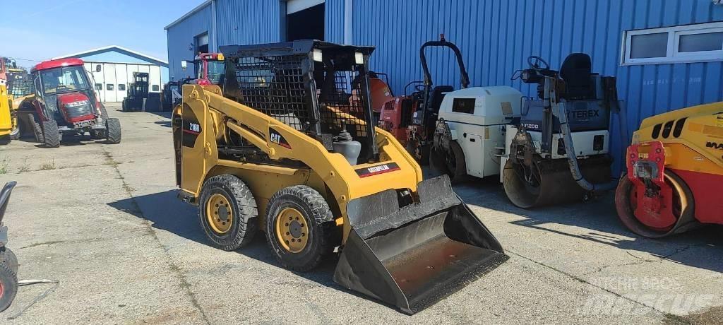 CAT 216 Ładowarki burtowe