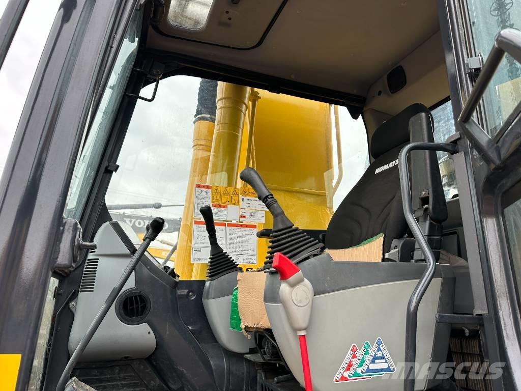 Komatsu PC 220-8M Koparki gąsienicowe