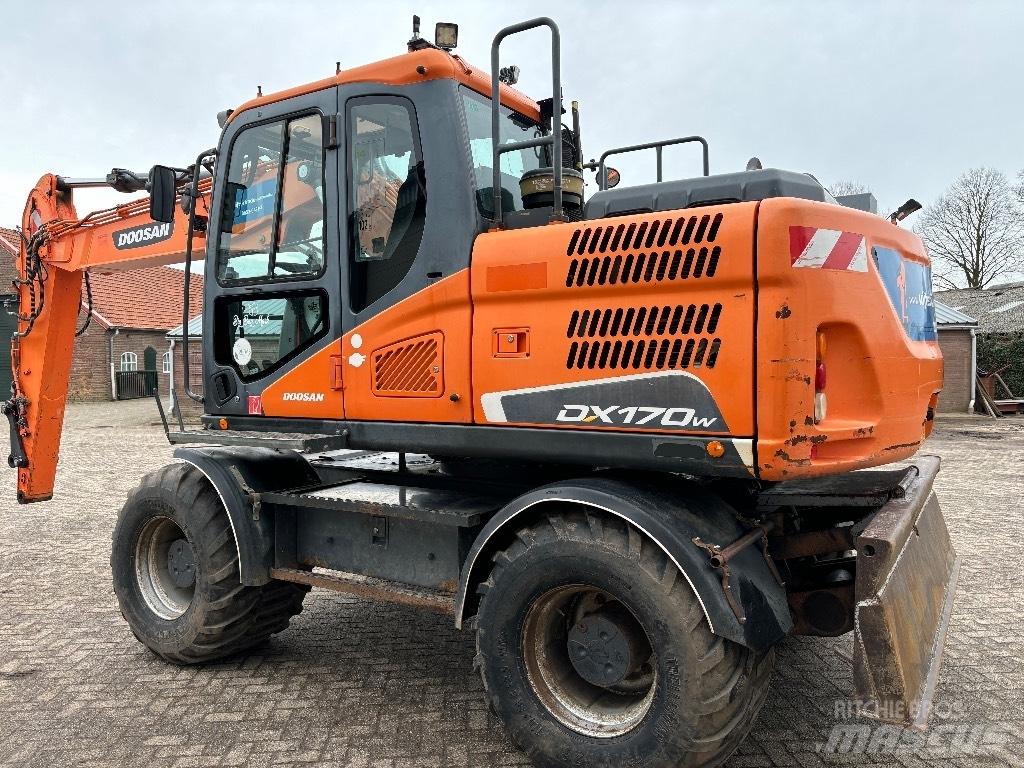 Doosan DX 170 W Koparki kołowe