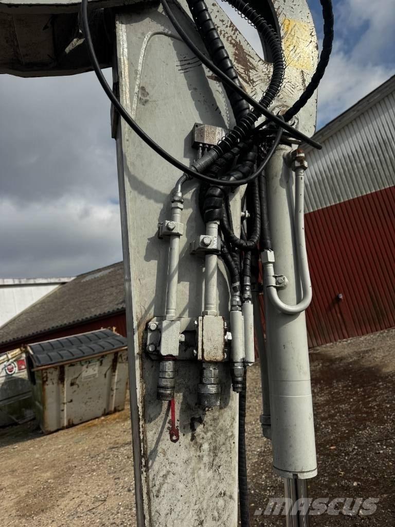 Takeuchi TB 370 Koparki gąsienicowe