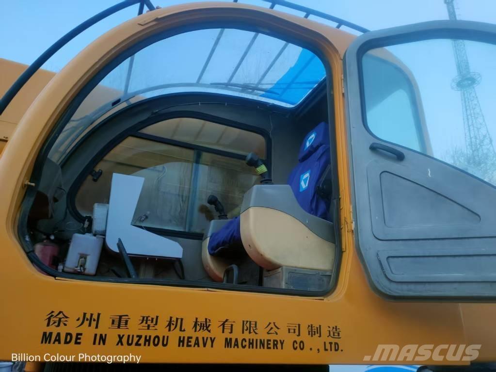 XCMG QY 70 K Żurawie szosowo-terenowe