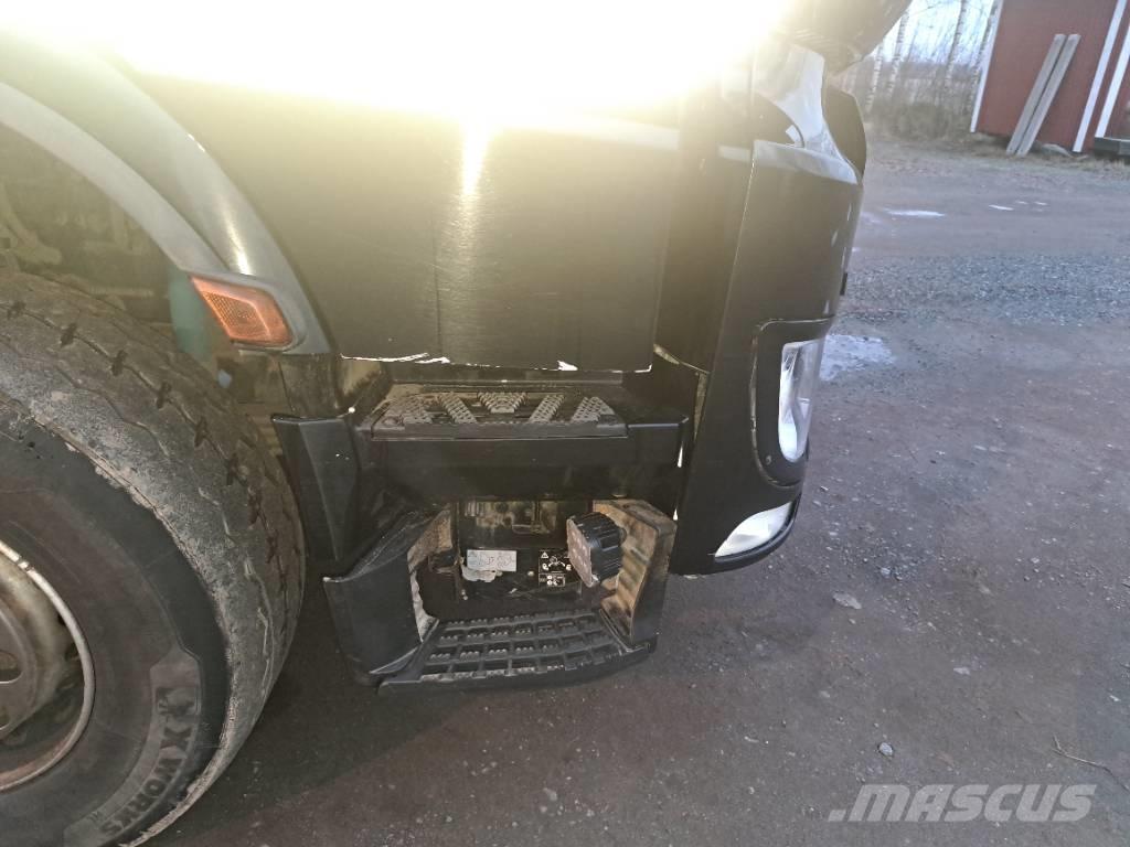 Sisu CM 13 M Samochody do przewozu maszyn leśnych