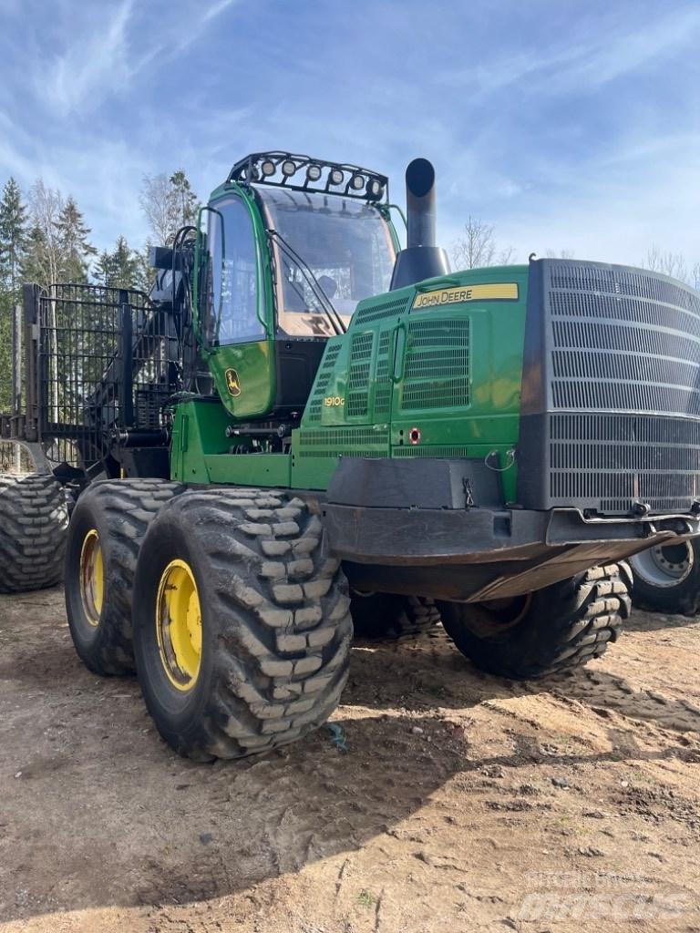 John Deere 1910g Forwardery