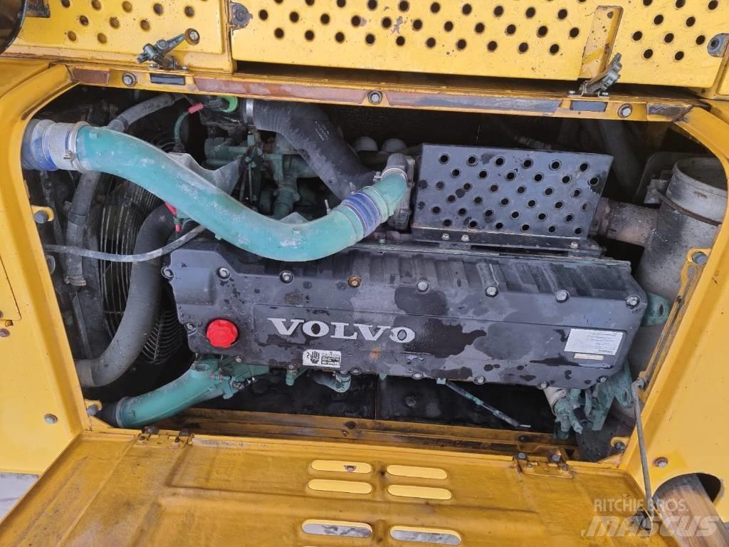 Volvo EC 460 B LC Koparki gąsienicowe