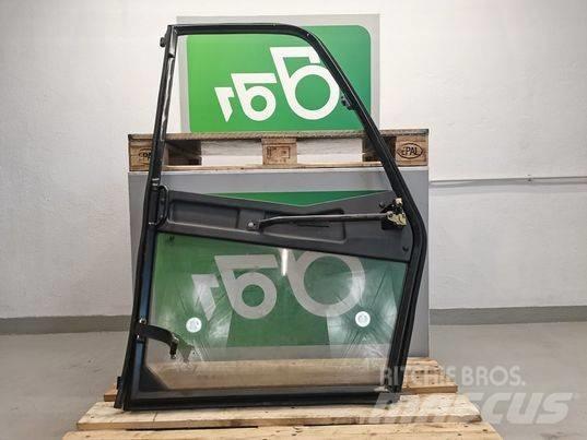 JLG 4017PS door Kabiny i wnętrze