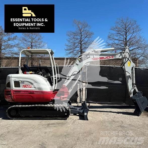 Takeuchi TB240 Minikoparki