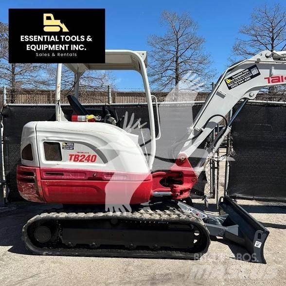 Takeuchi TB240 Minikoparki