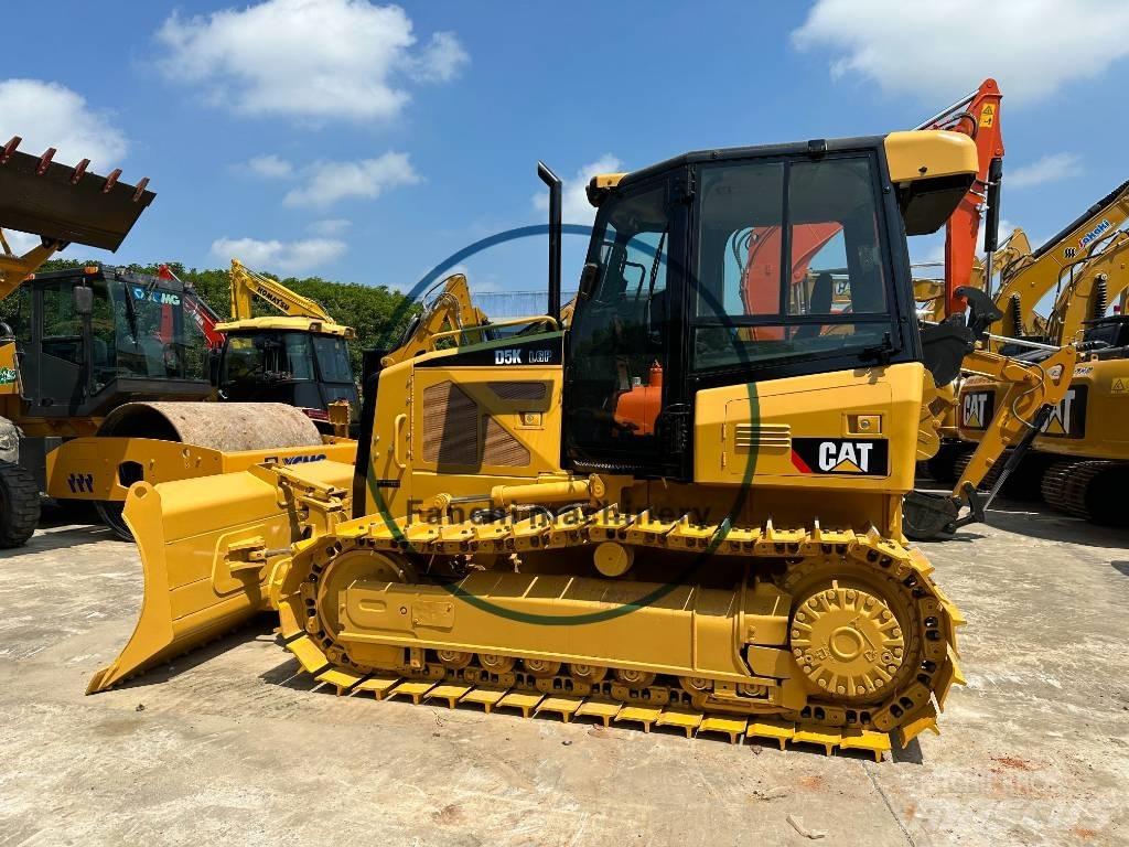 CAT D 5 K Spycharki gąsienicowe