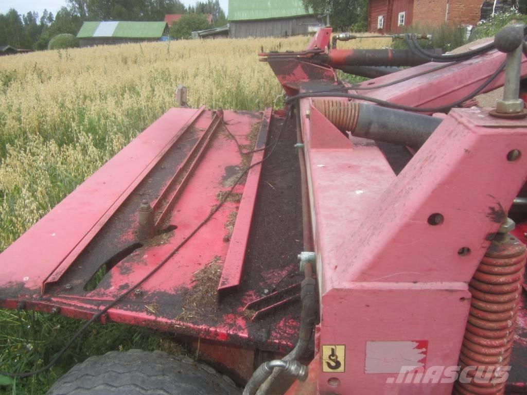 JF 3200 Top Safe Kosiarki ze wstępną obróbka paszy