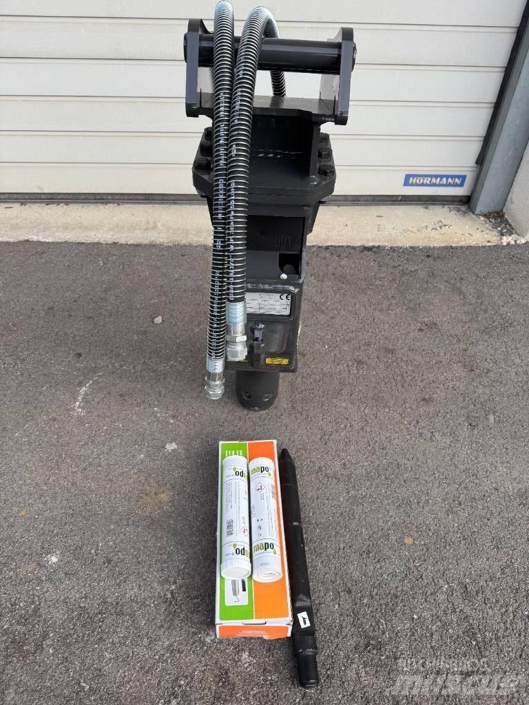 CNH MDE 100 Minikoparki