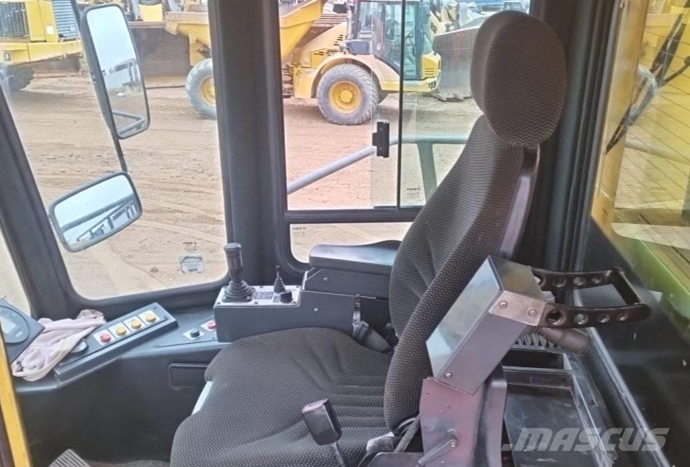 Bomag BC 772 RB-2 Kompaktory