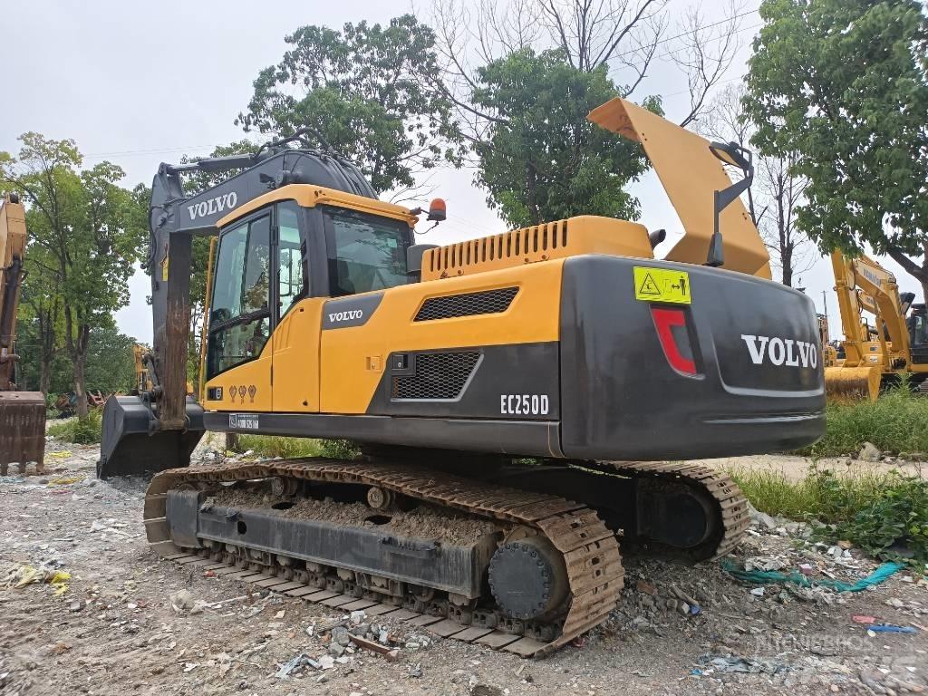 Volvo EC250D Koparki gąsienicowe