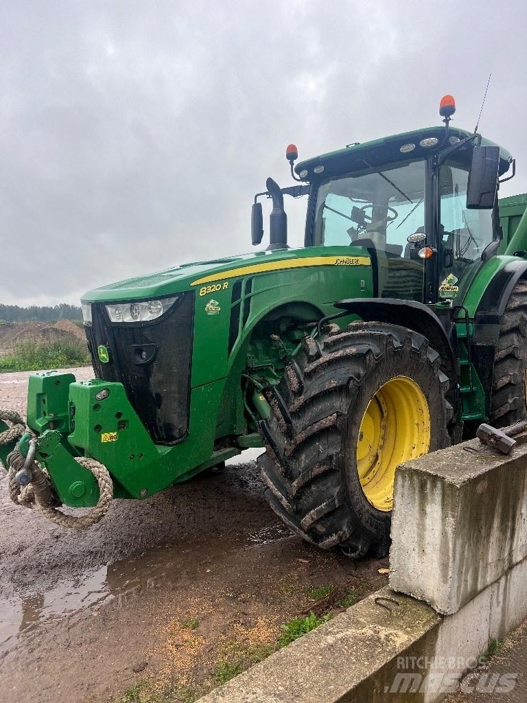 John Deere 8320R Ciągniki rolnicze