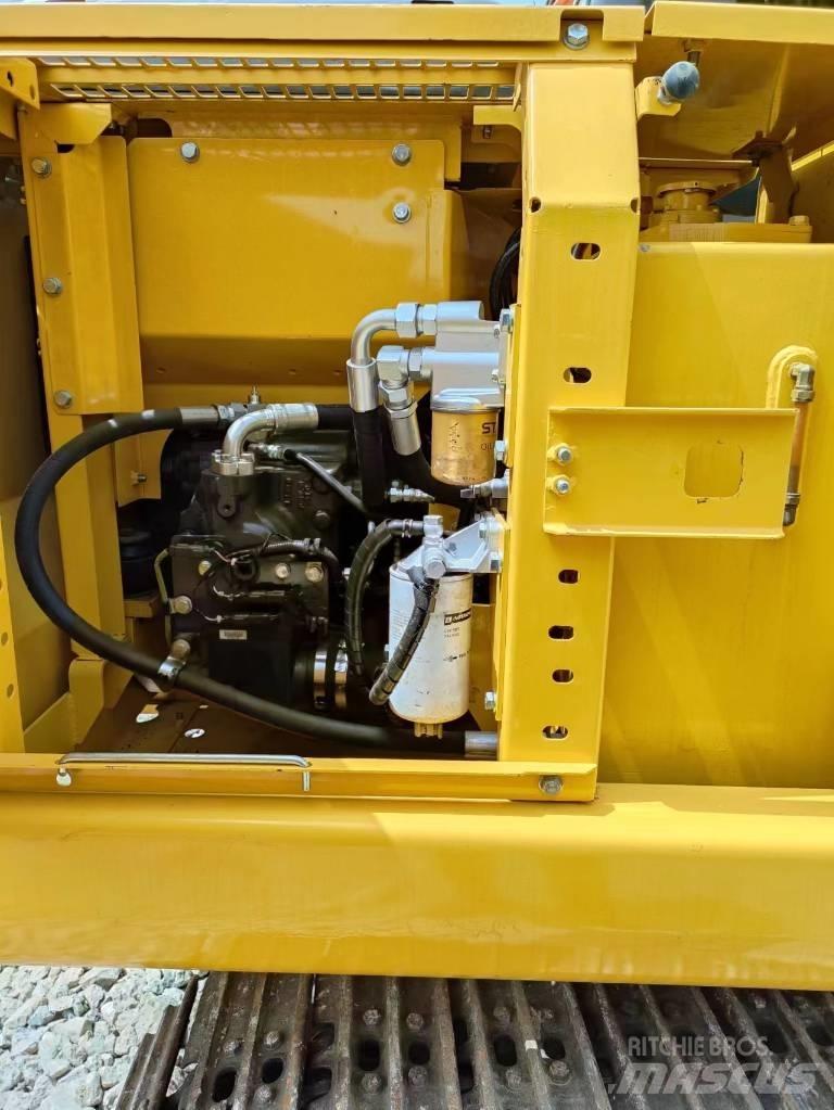 Komatsu PC 110 Midikoparki  7t - 12t