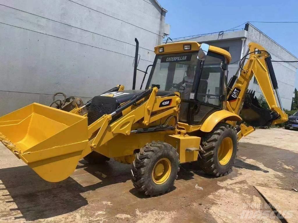 CAT 420F Koparko-ładowarki
