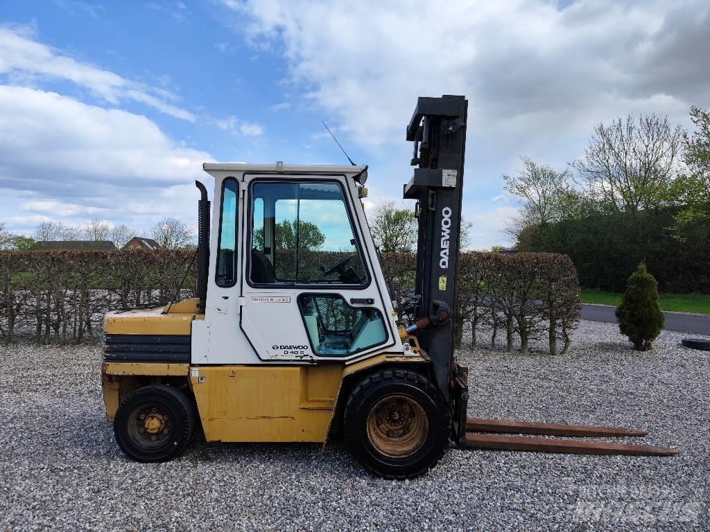 Daewoo D 40 S Wózki Diesla