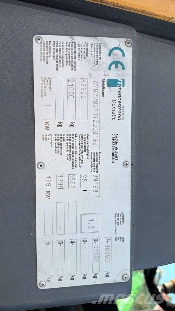  GRUA DEMAG 25T Żurawie terenowe