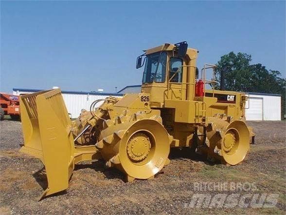 CAT 826C Kompaktory